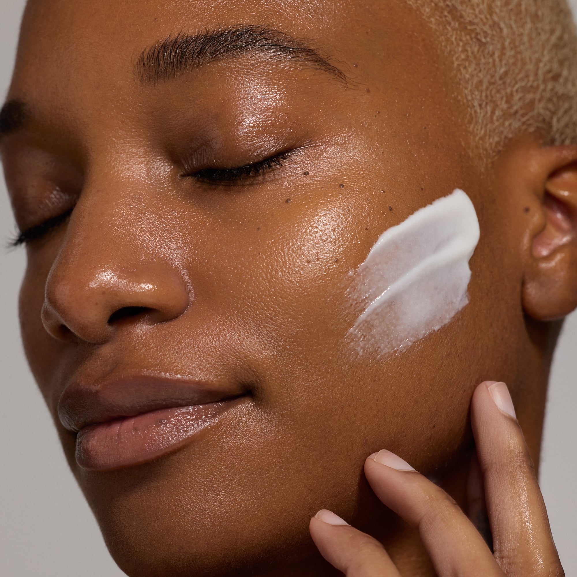 Cactus Flower & Aloe Gentle Face Scrub – LATHER