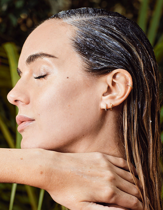 Our Ultimate Guide to Scalp Scrubs